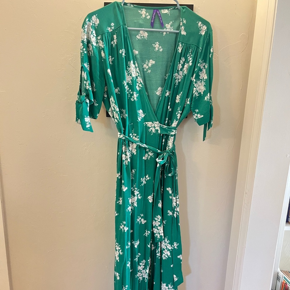 Seraphine Kelly Green Wrap Dress with Tied Sleeves